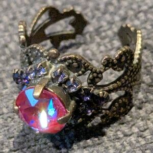 Sorrelli Pink and Purple Vintage Ring with Intricate Filigree